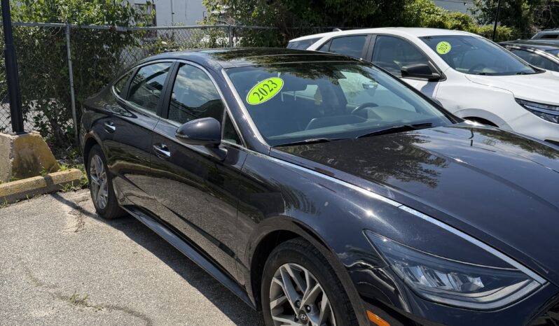 
								2023 Hyundai Sonata SEL full									