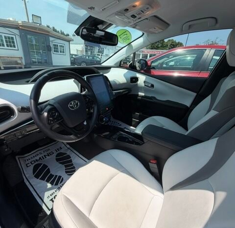 
								2021 Toyota Prius Prime Limited full									
