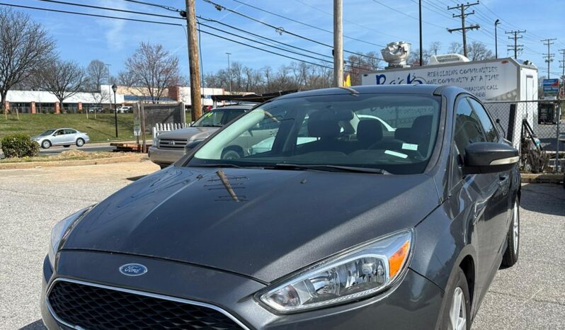 
								Used 2017 Ford Focus full									