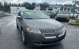 Used 2010 Lincoln MKZ