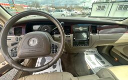 Used 2003 Lincoln Town Car