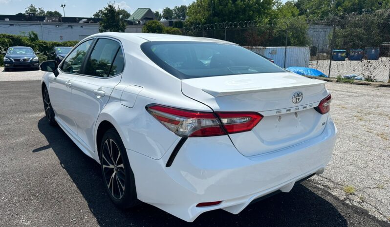 
								Used 2018 Toyota Camry full									