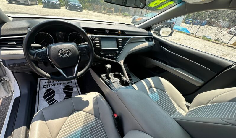 
								Used 2018 Toyota Camry full									