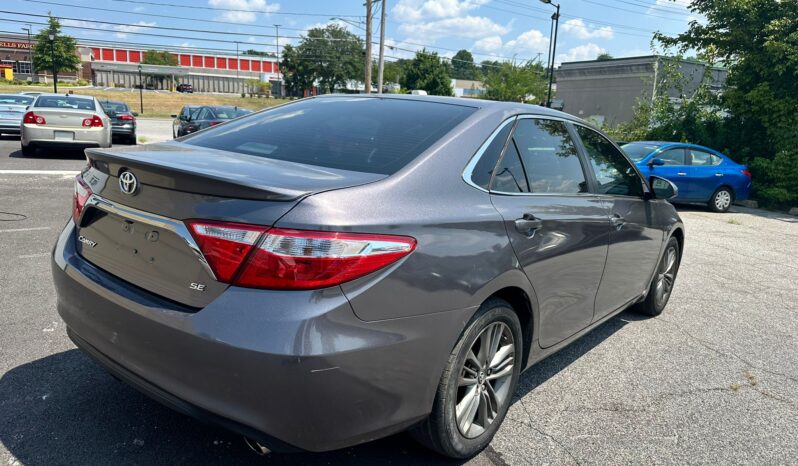 
								Used 2016 Toyota Camry full									