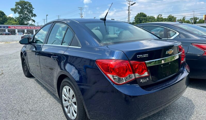 
								Used 2011 Chevrolet Cruze full									