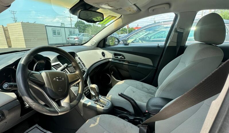 
								Used 2011 Chevrolet Cruze full									