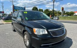 Used 2012 Chrysler Town & Country