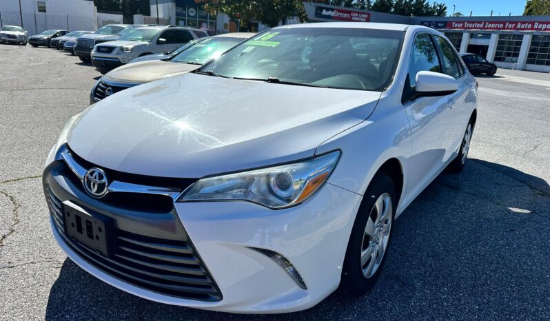 
								Used 2016 Toyota Camry full									