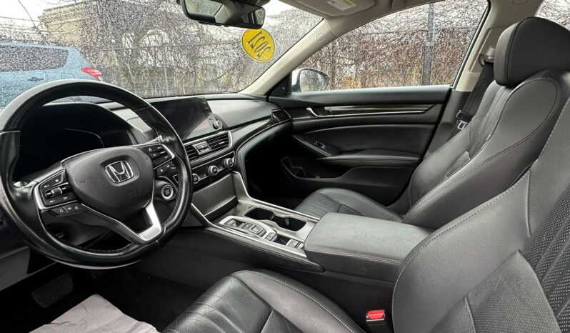 
								Used 2021 Honda Accord full									