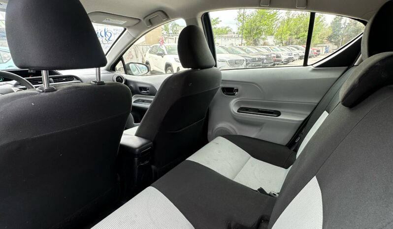 
								Used 2013 Toyota Prius c full									