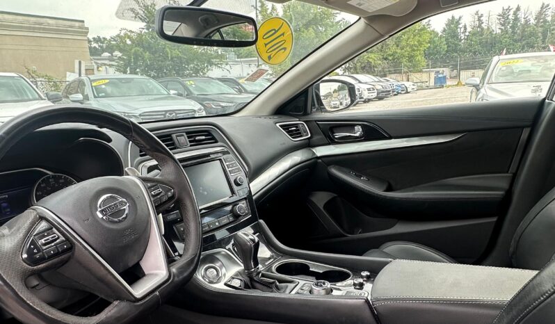 
								Used 2016 Nissan Maxima full									