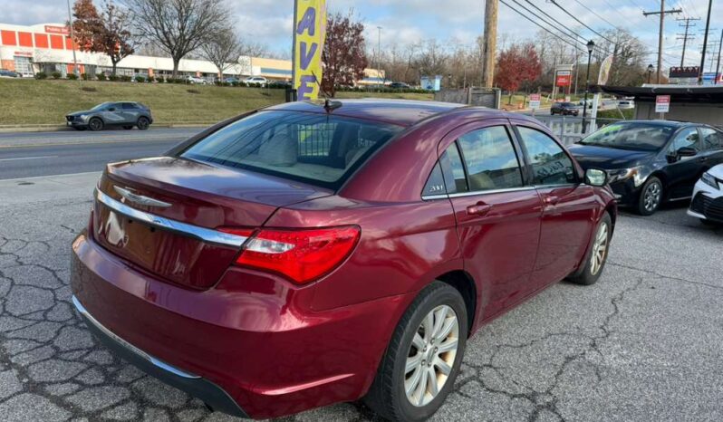 
								Used 2013 Chrysler 200 full									