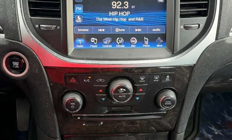 
								Used 2014 Chrysler 300 full									