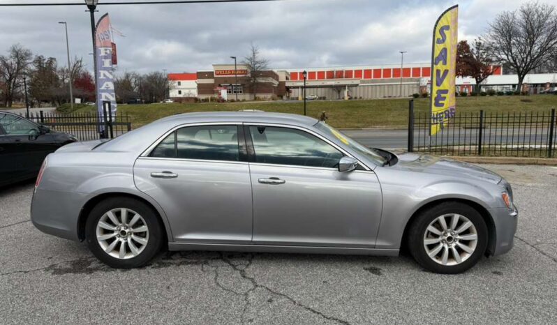 
								Used 2014 Chrysler 300 full									