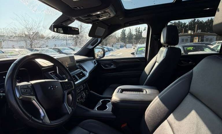 
								Used 2022 Chevrolet Suburban full									